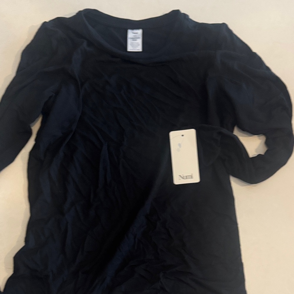 Numi NWT black  Long Sleeve Top M
